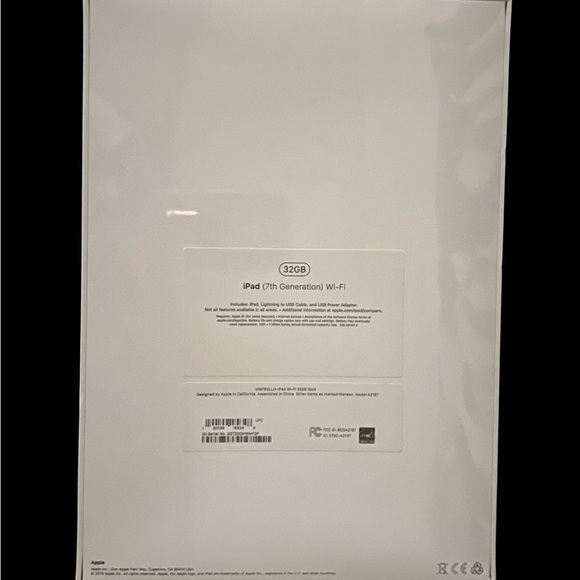 Rose gold colour Factory sealed 7gen iPad 32g - Picture 4 of 4